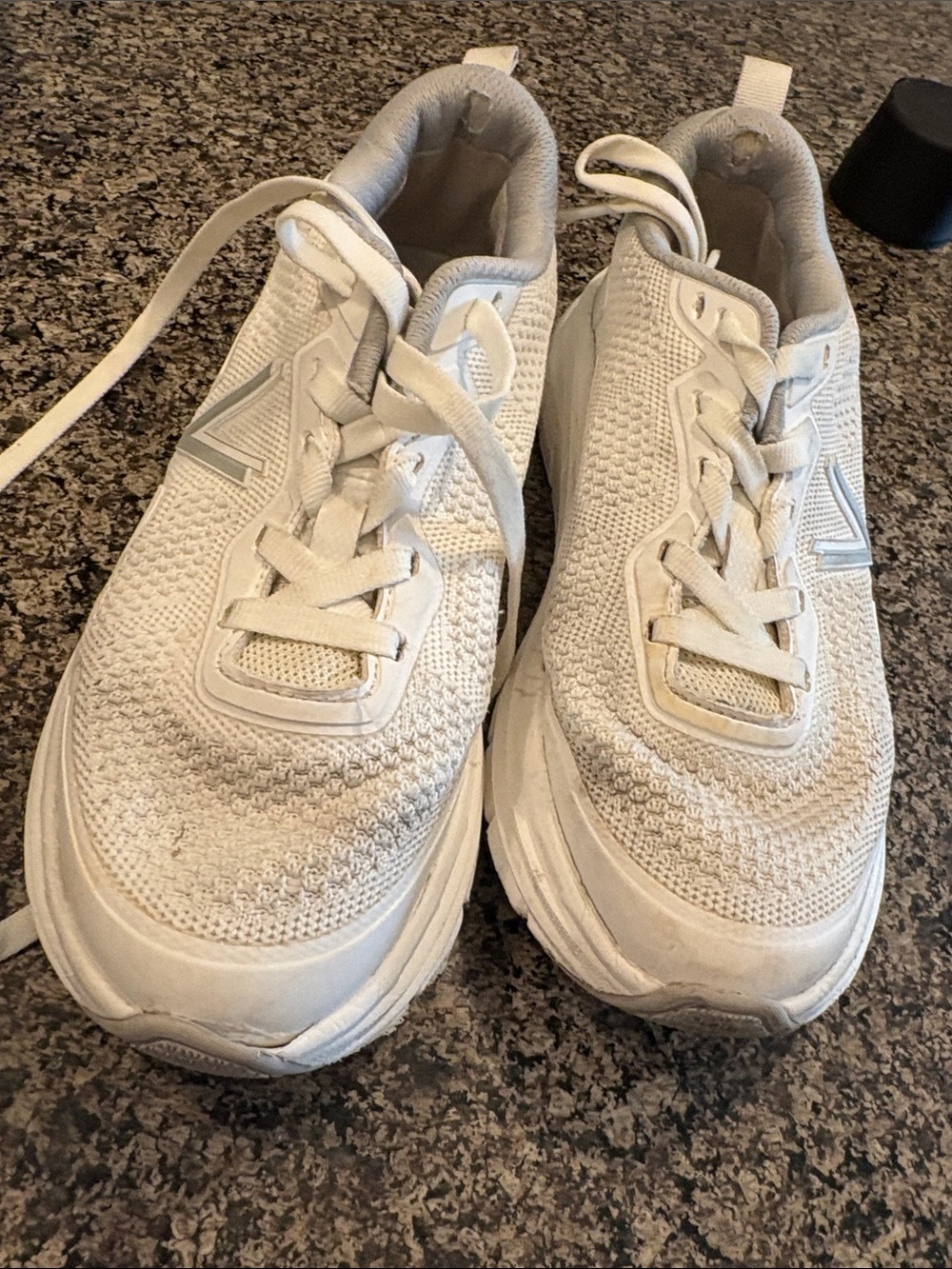 vionic sneakers